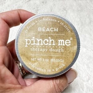 NIB Pinch Me Therapy Dough Beach Aromatherapy Holistic Stress Relief Dough 3oz
